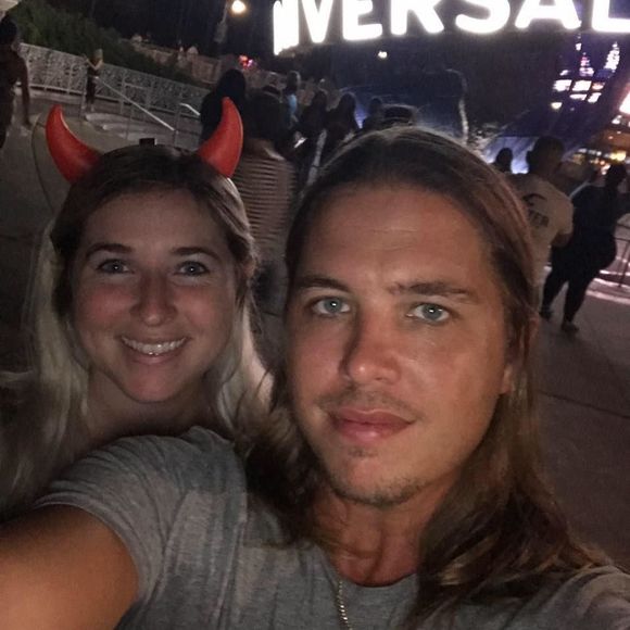 Meet your Posher, Alex - Picture 1 of 1